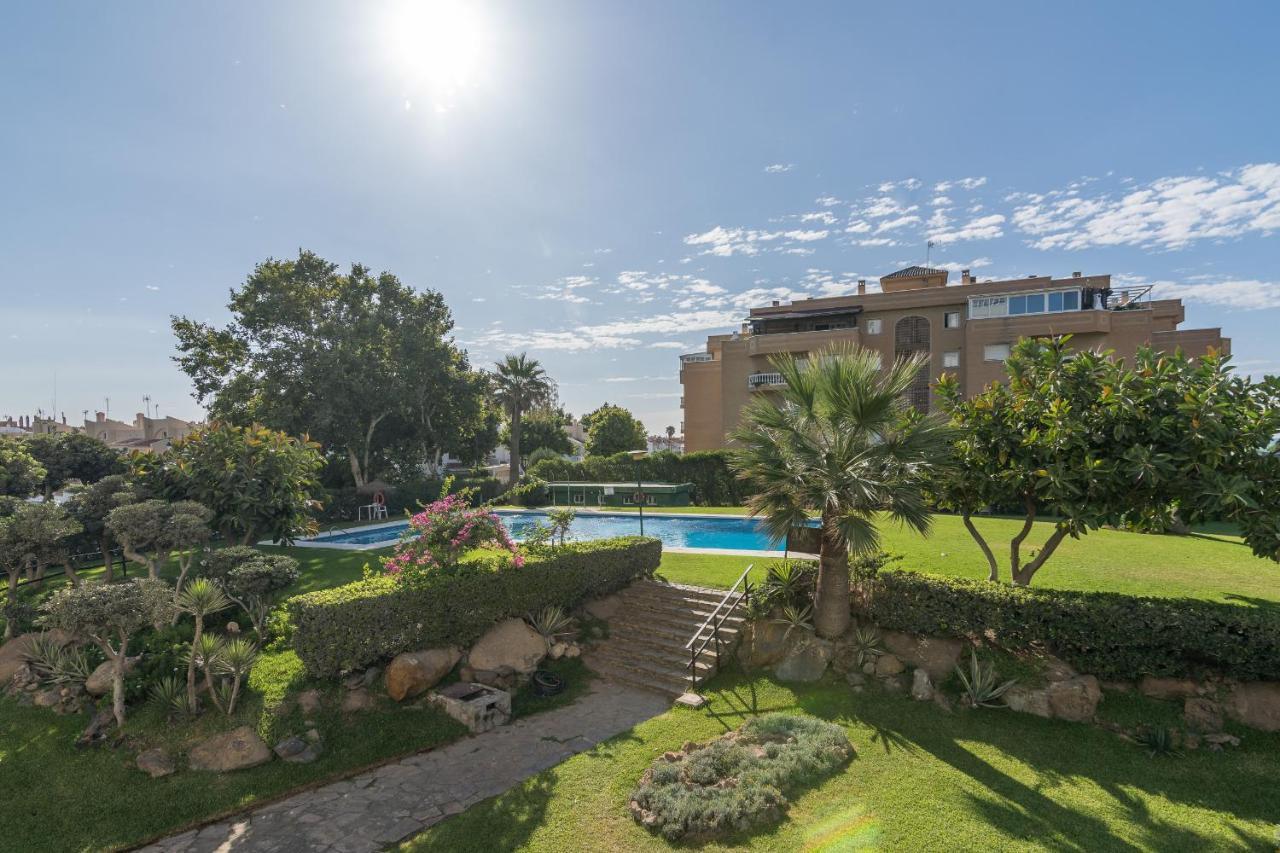 Suite Homes Hesperides Garden Beach Malaga Exterior photo