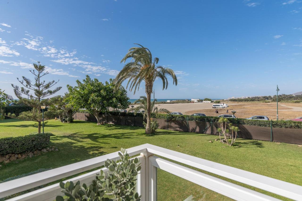 Suite Homes Hesperides Garden Beach Malaga Exterior photo