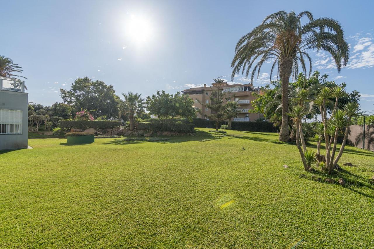 Suite Homes Hesperides Garden Beach Malaga Exterior photo