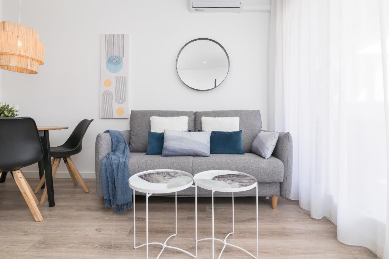 Suite Homes Hesperides Garden Beach Malaga Exterior photo