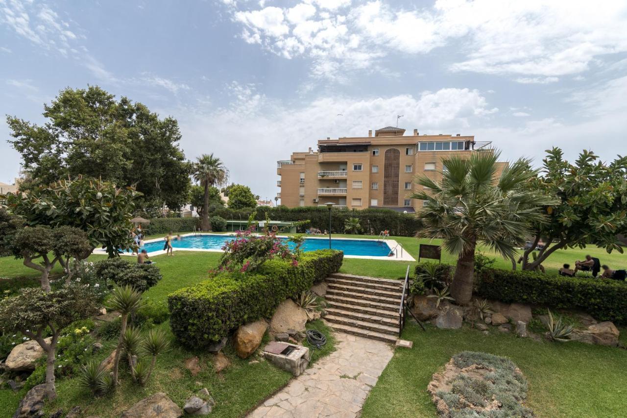 Suite Homes Hesperides Garden Beach Malaga Exterior photo