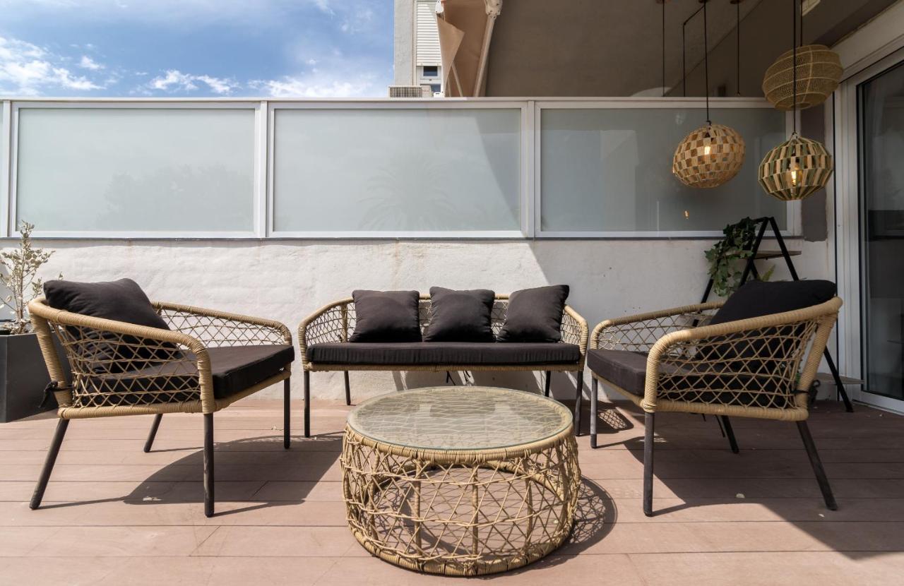 Suite Homes Hesperides Garden Beach Malaga Exterior photo