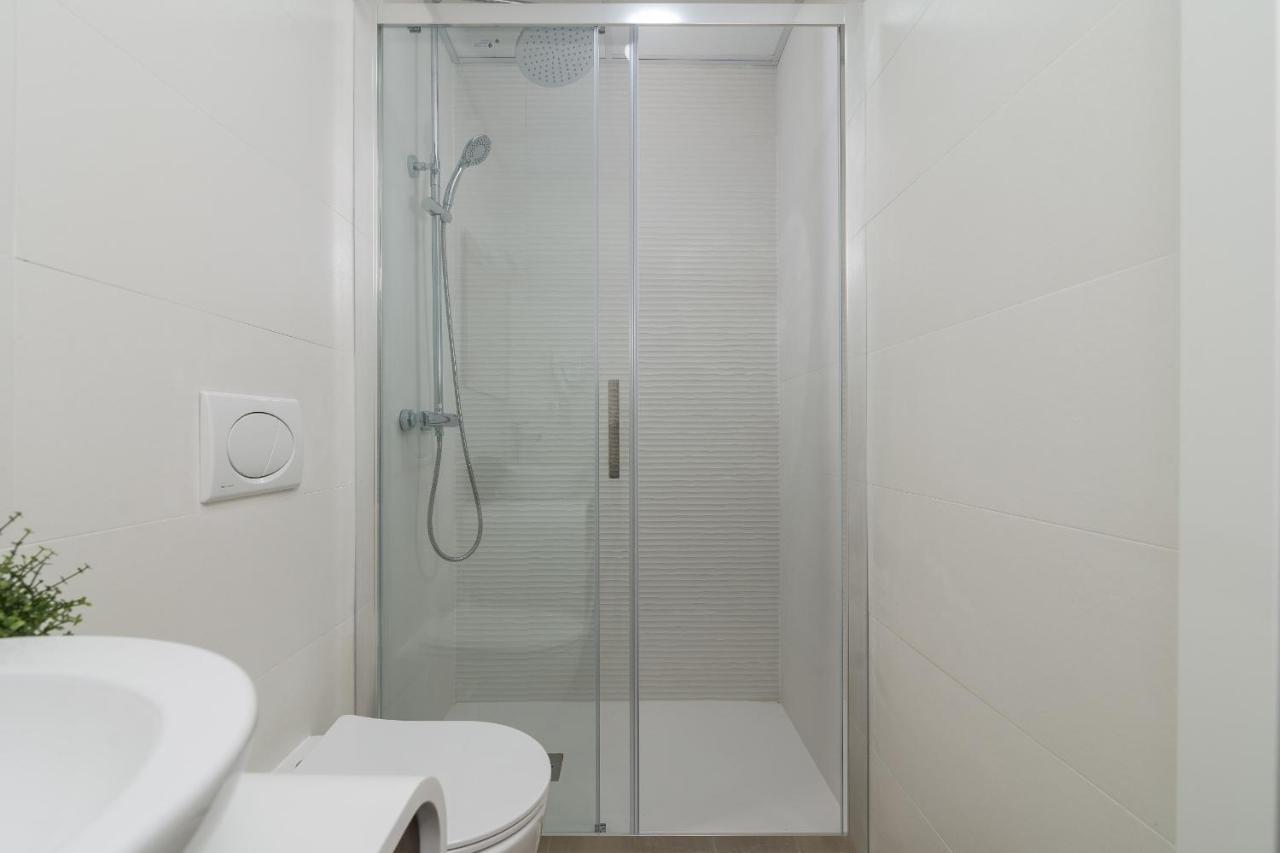 Suite Homes Hesperides Garden Beach Malaga Exterior photo